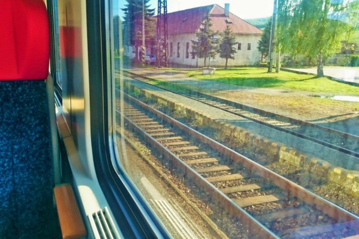 Ilustračný obrázok k článku Fatálna zrážka s vlakom pri Trenčíne: Neprežila ju neznáma osoba