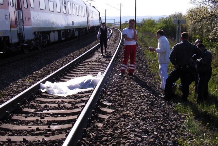 Ilustračný obrázok k článku Smutná správa zo stanice Trenčín – Zlatovce: O život tam prišiel človek
