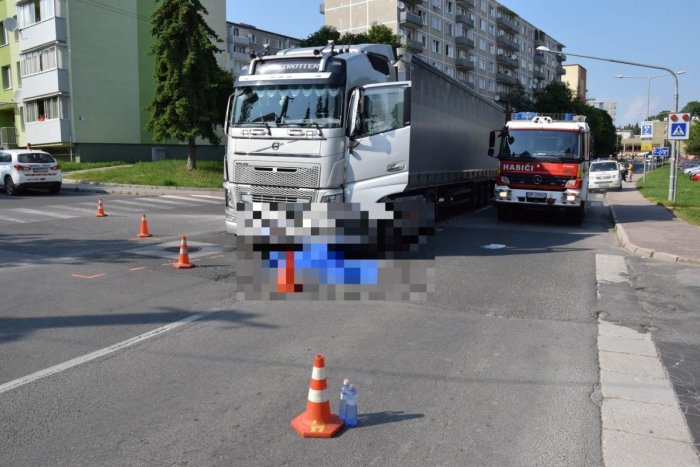 Ilustračný obrázok k článku Tragická nehoda: Polícia zasahuje pri zrážke nákladiaka s chodkyňou