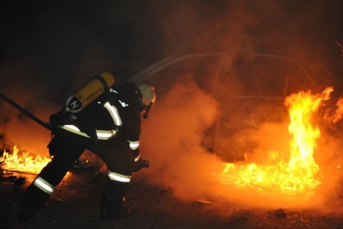Ilustračný obrázok k článku Na Sihoti úmyselne podpálili auto: Kriminálka v Trenčíne eviduje aj ďalšie škody