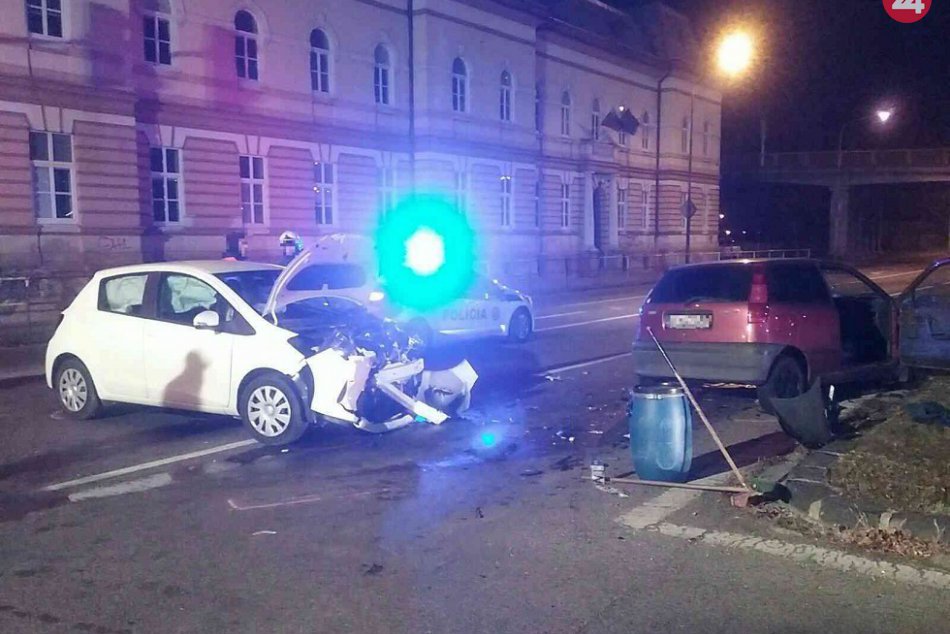 Vážna dopravná nehoda na Električnej ulici v Trenčíne